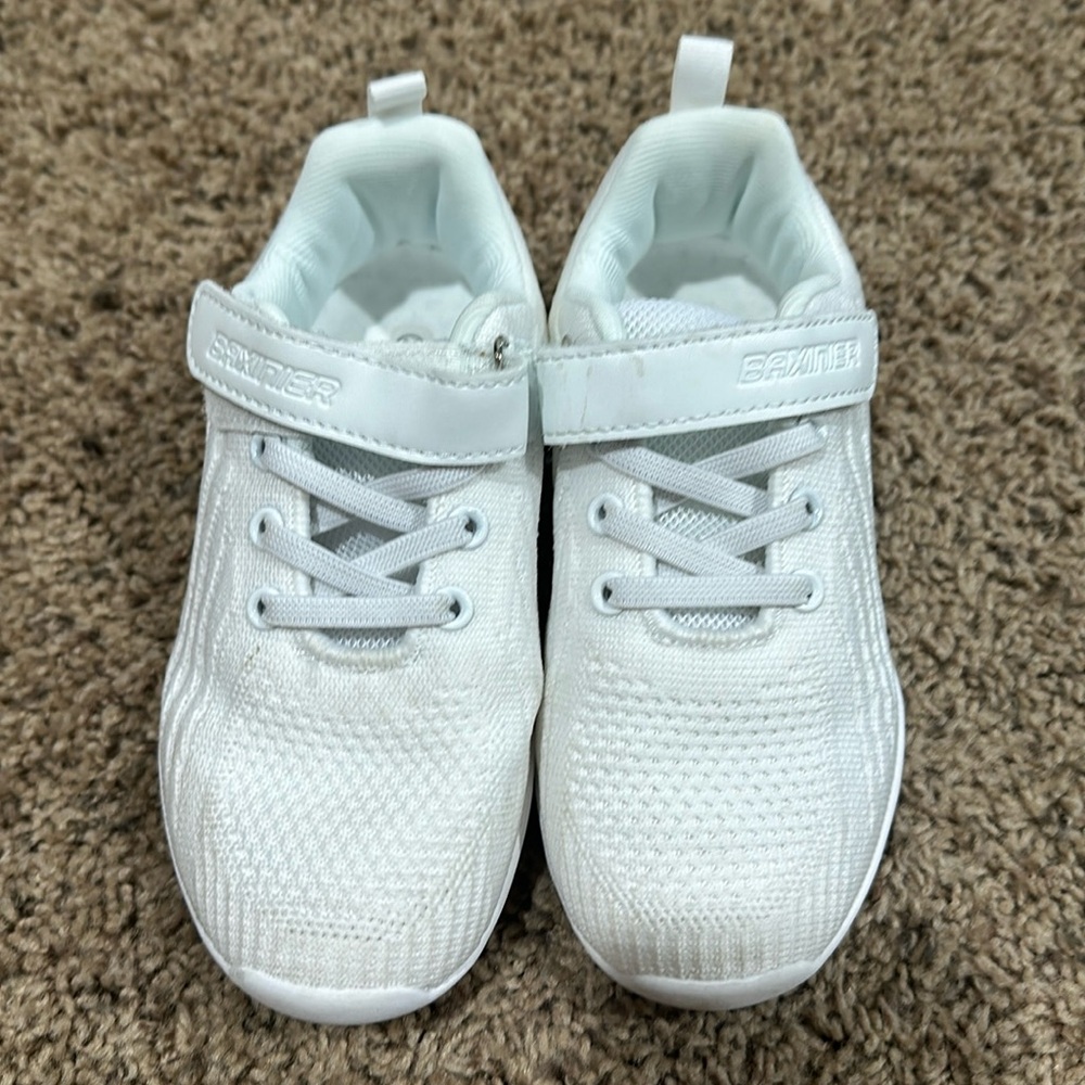worn once in good condition girls cheer shoe